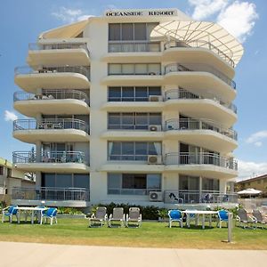 Oceanside Resort - Absolute Beachfront Apartments